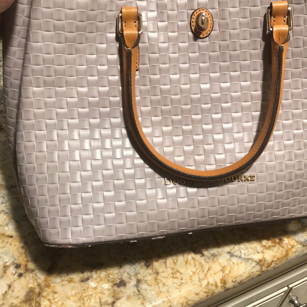 Dooney and Bourke Perry satchel